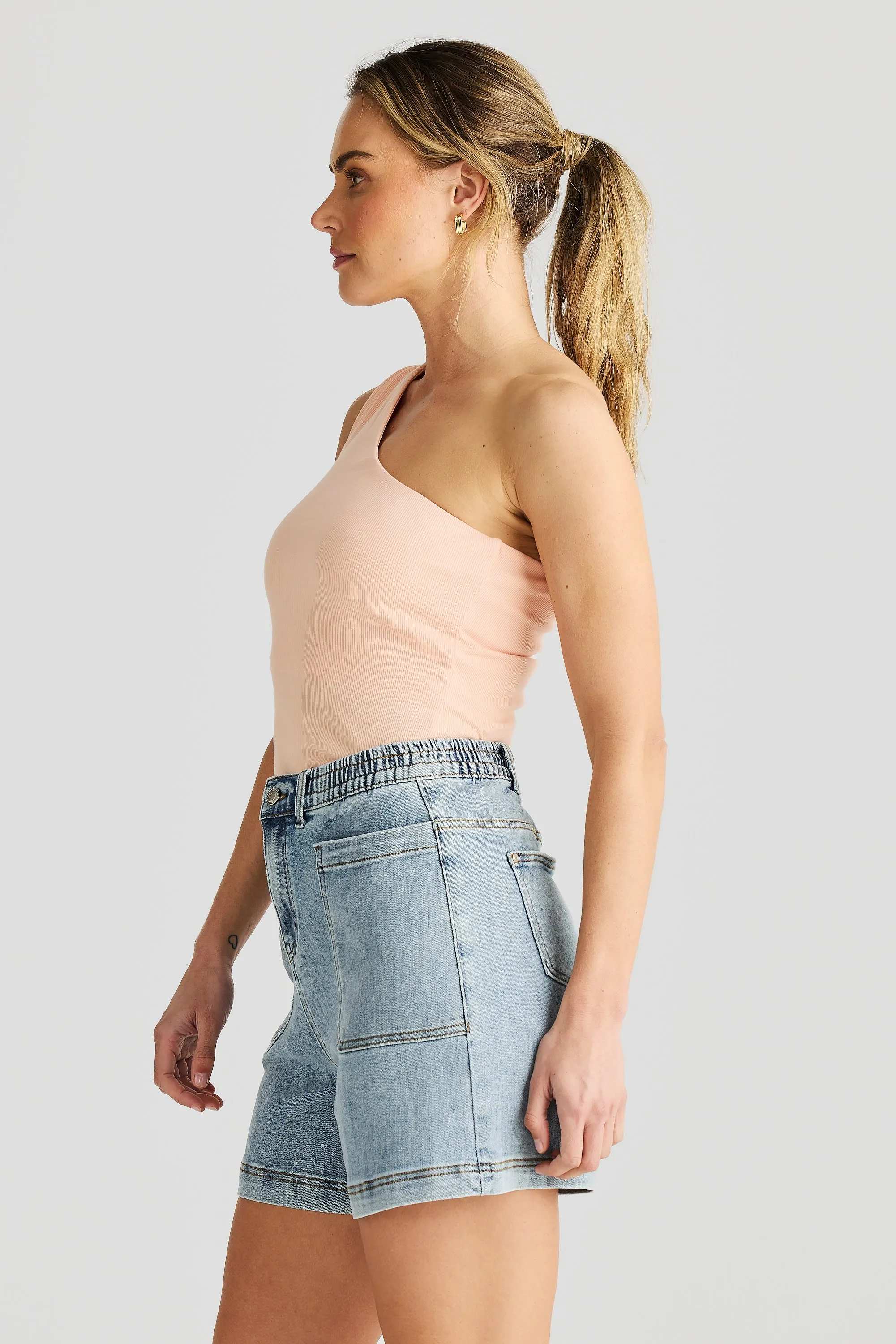 Core Denim Elasticated Short - Light Wash