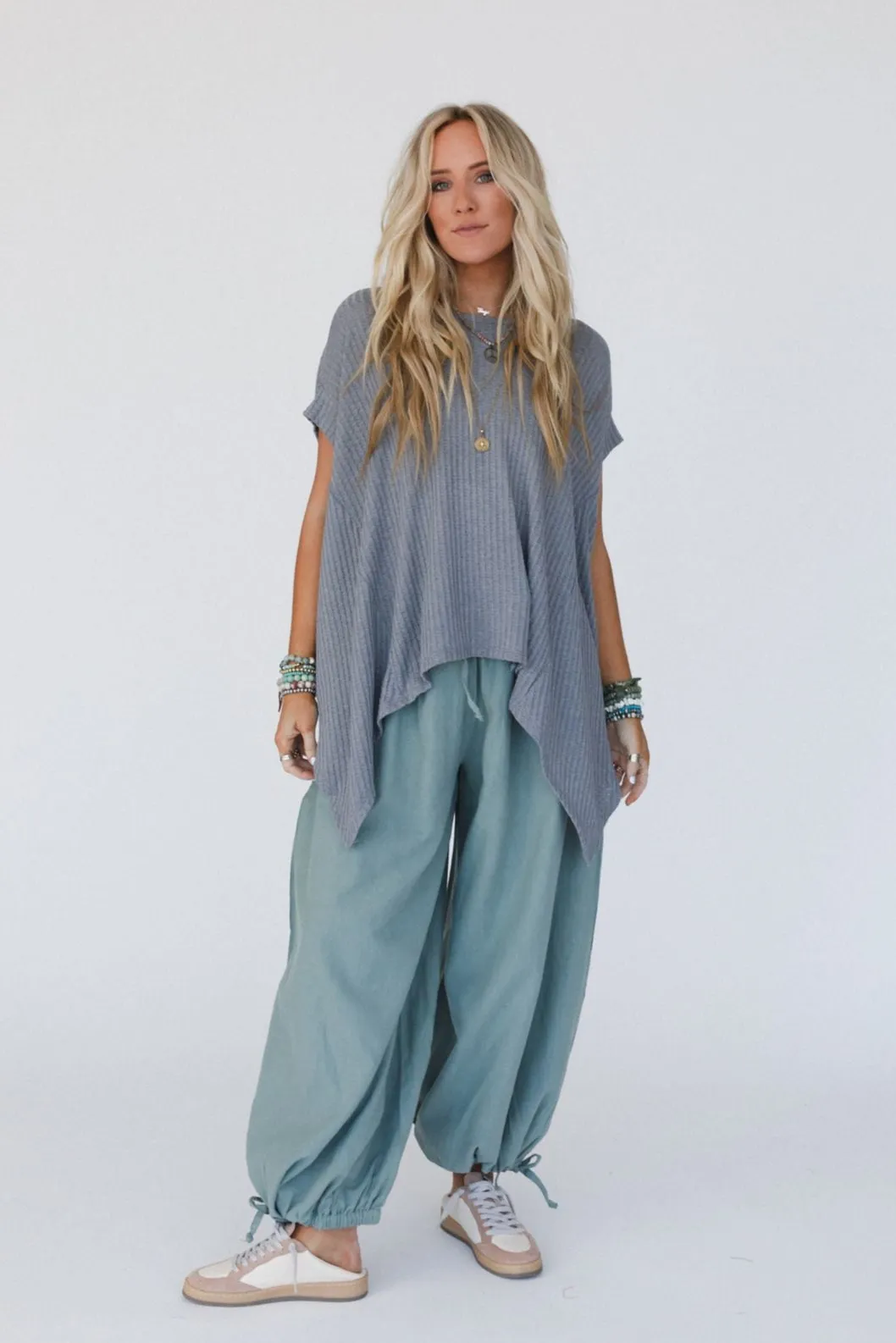 The Nest Everleigh Textured Tunic Top - Heather Gray